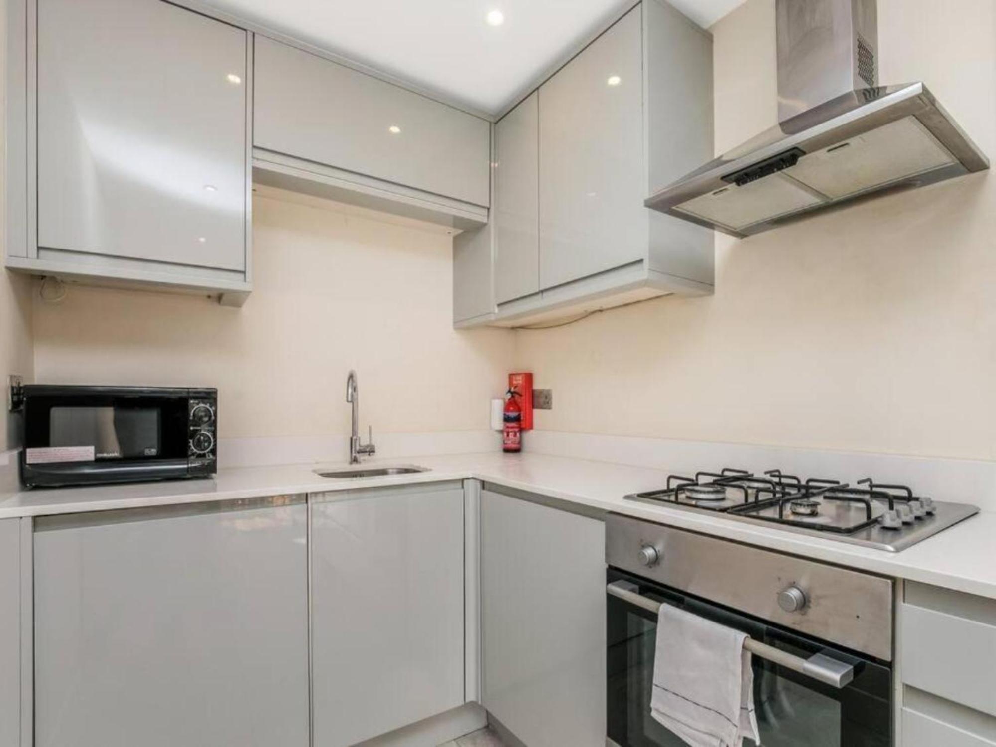 Pass The Keys Ealing Queen Of The Suburbs 2Bd Apartment London Exterior foto
